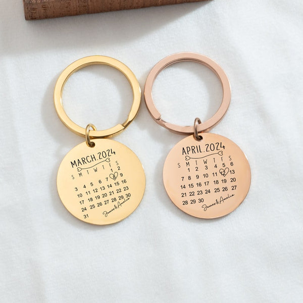 Calendar Date Keyring by Artsy Store